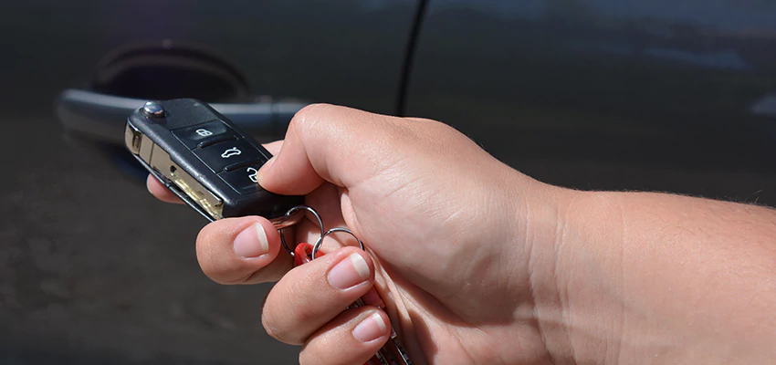 Car Door Unlocking Locksmith in Yuba City, California